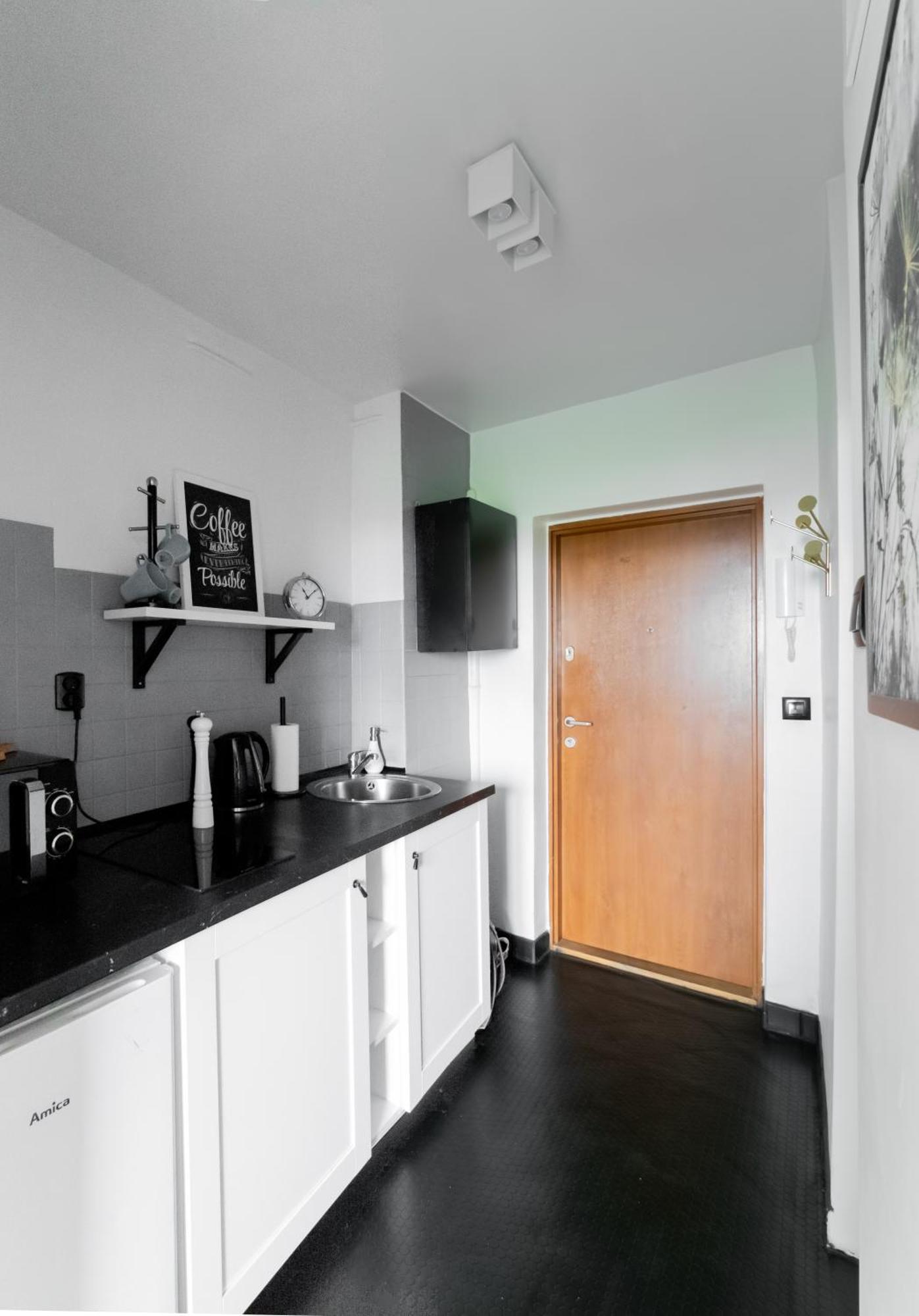 Piotrapartments - Daleka Cozy Train&Airport Apartment Varsóvia Exterior foto