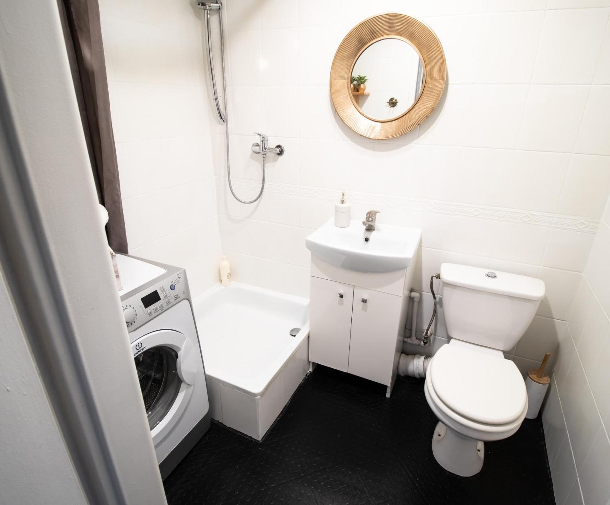 Piotrapartments - Daleka Cozy Train&Airport Apartment Varsóvia Exterior foto