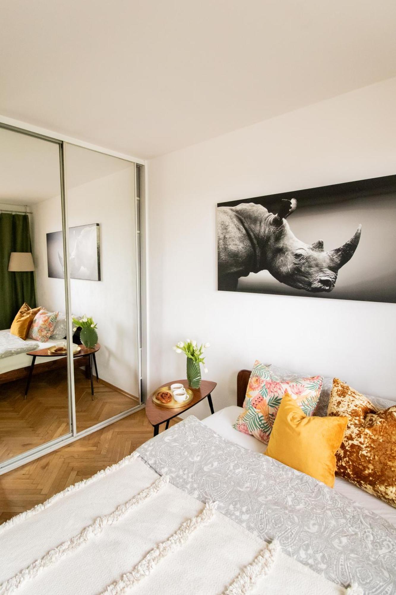 Piotrapartments - Daleka Cozy Train&Airport Apartment Varsóvia Exterior foto